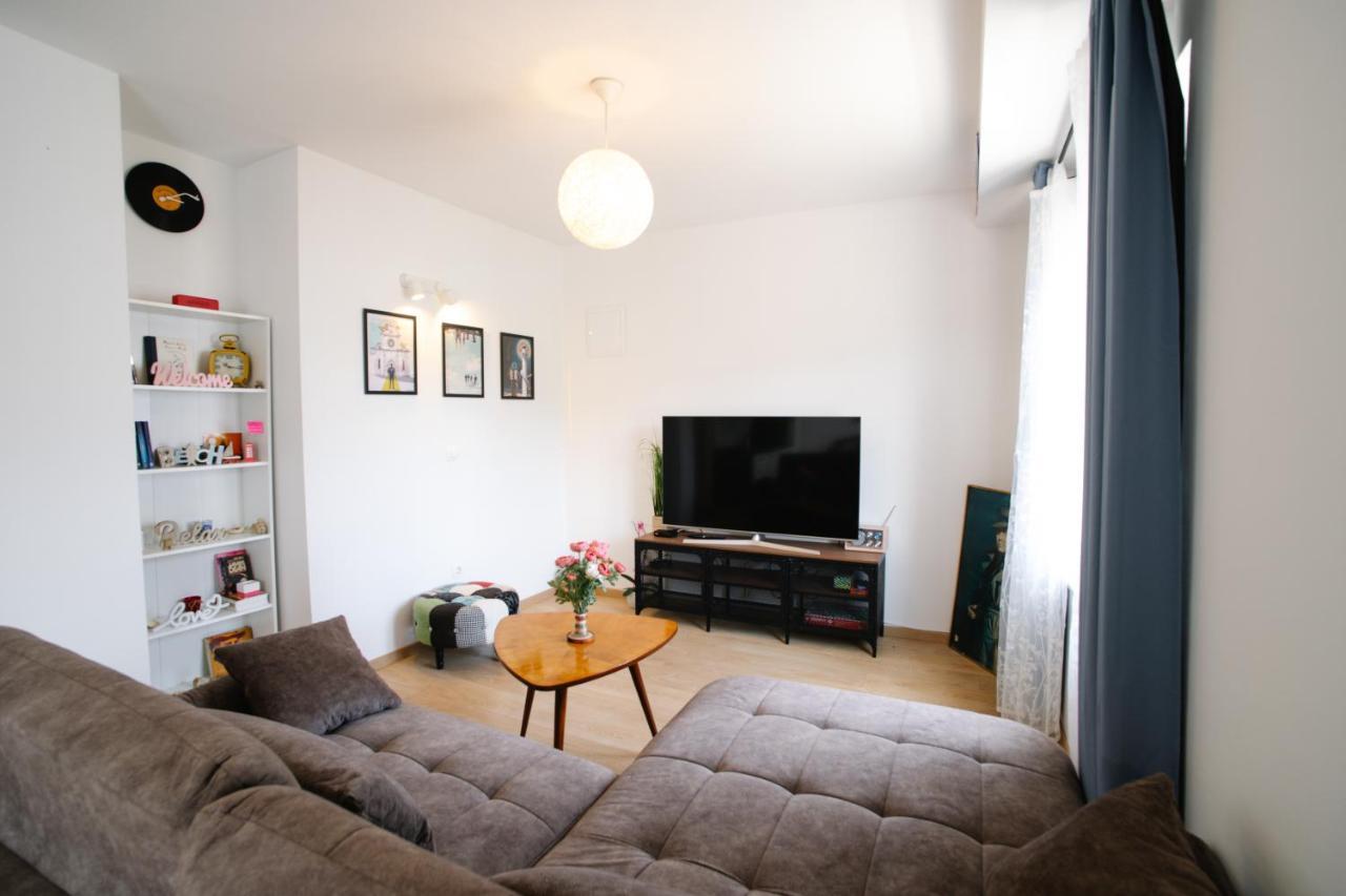Sunny Apartment For 2 Murter Exteriér fotografie