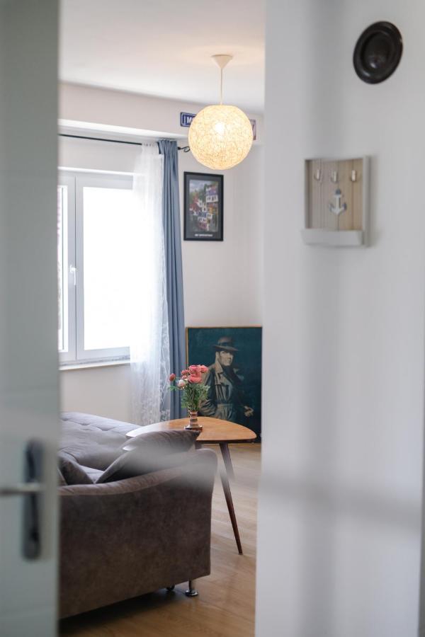 Sunny Apartment For 2 Murter Exteriér fotografie